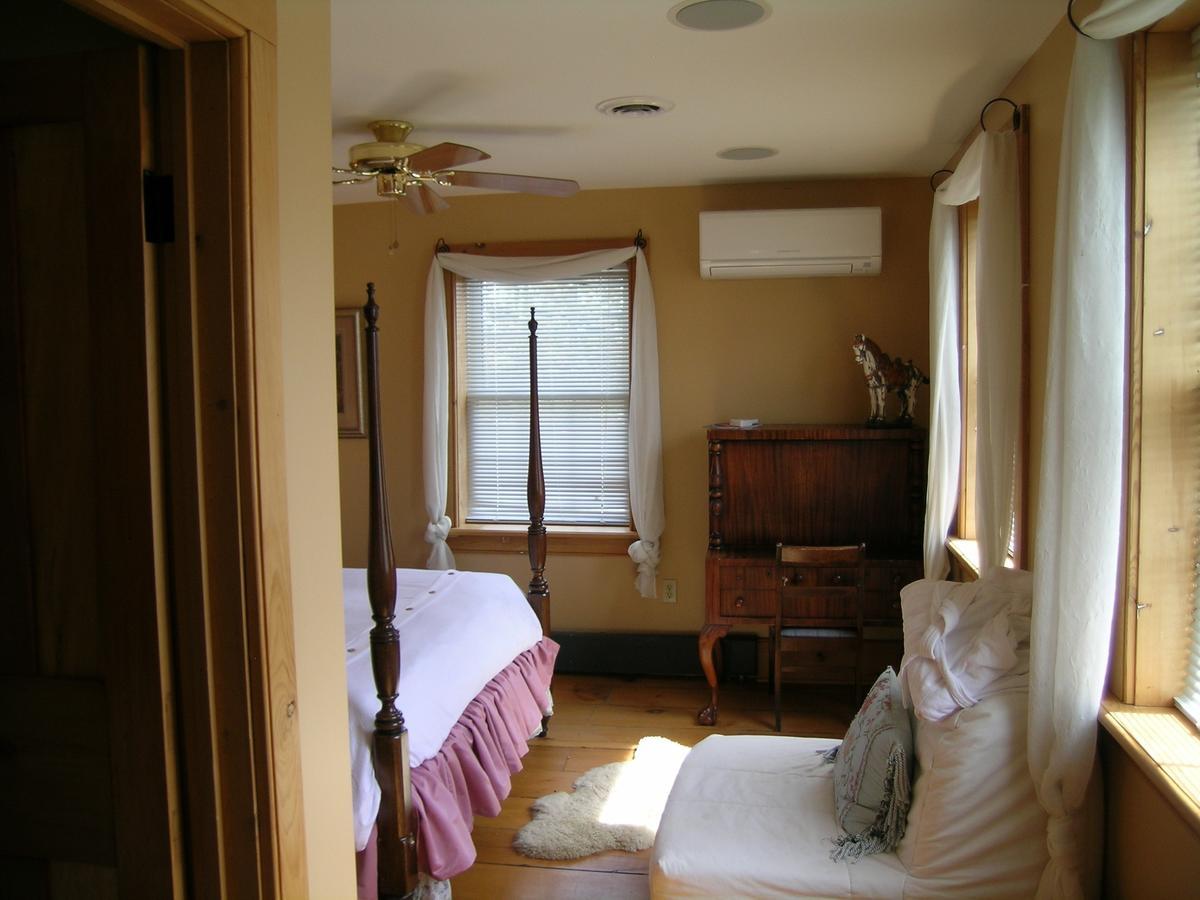 Emilyville Inn Campbellford Bagian luar foto